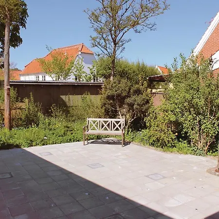 Two-bedroom Holiday In بيت للعطل *