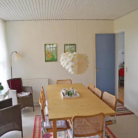 Two-bedroom Holiday In *