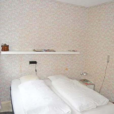 بيت للعطل Two-bedroom Holiday In